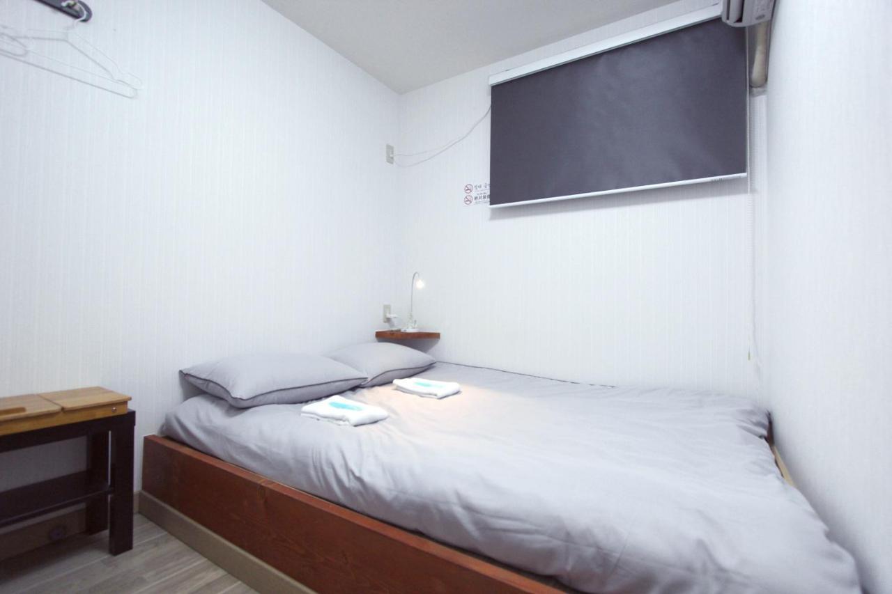 I Osaka House Hotel Kültér fotó